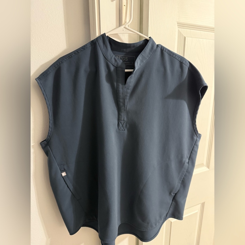 Figs Rafaela top XL in Dark Harbor